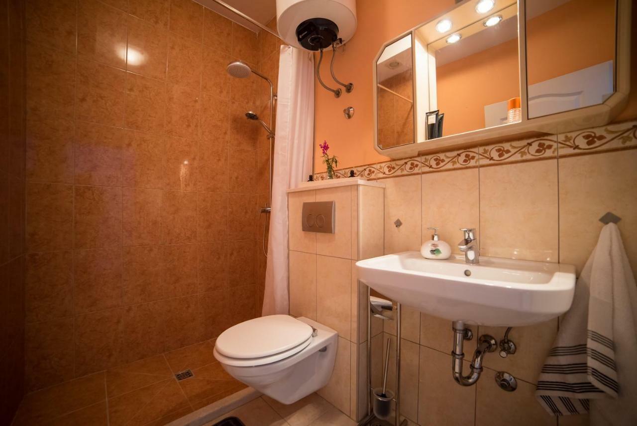 De Luxe Apartment Mediteran 2**** Затон Екстер'єр фото