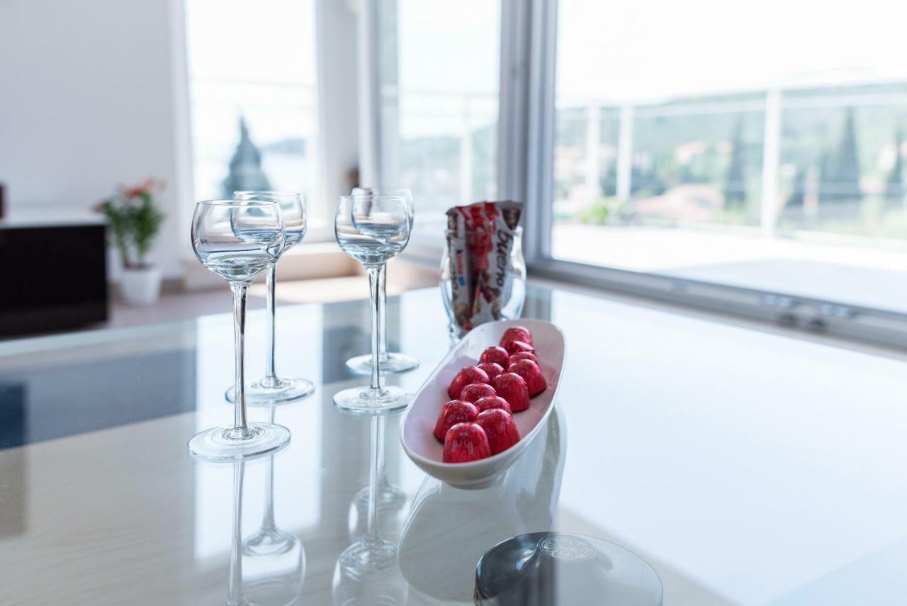De Luxe Apartment Mediteran 2**** Затон Екстер'єр фото